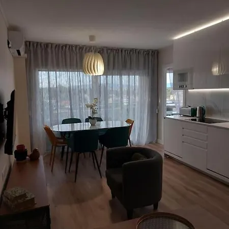Апартаменты Modern In Do Vau - Портиман