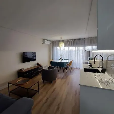 Modern In Do Vau - Портиман