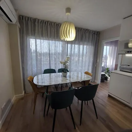 Modern In Do Vau - Apartmán